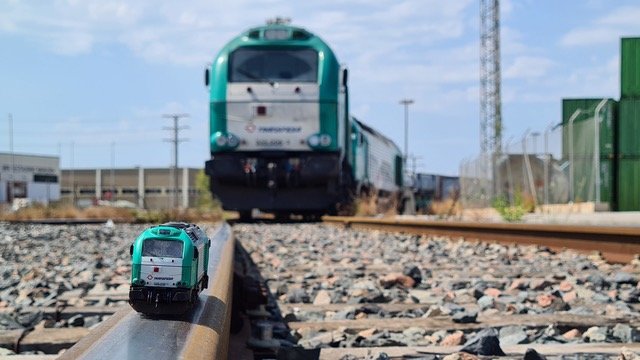 SEXTA CONVOCATORIA DEL CURSO DE MAQUINISTA FERROVIARIO DE LA ESCUELA TRANSFESA LOGISTICS